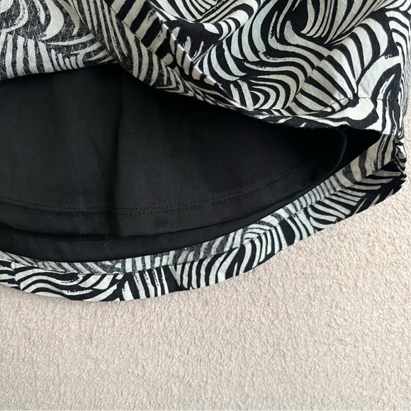 Vero Moda Zebra Patterned Skirt-Elastic Waist-Black/White-Women’s S/Small-Casual - Picture 2 of 10